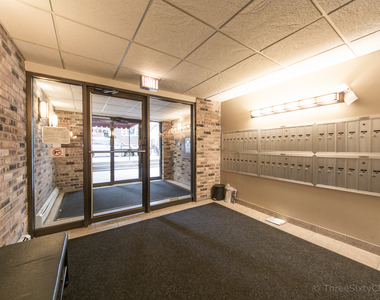 3620 N Pine Grove Avenue - Photo Thumbnail 12