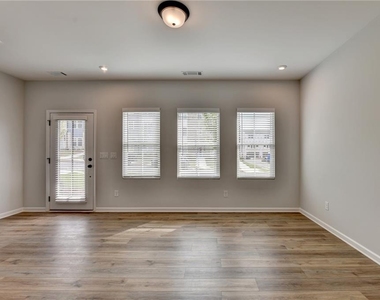 3052 Beacon Bend Crossing - Photo Thumbnail 3