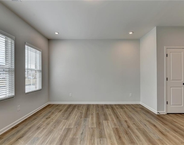 3052 Beacon Bend Crossing - Photo Thumbnail 2