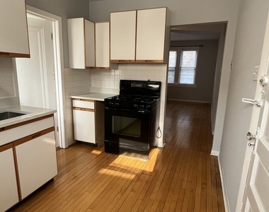 5852 W Higgins Avenue - Photo Thumbnail 6