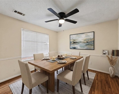 2416 Rambling Way - Photo Thumbnail 6