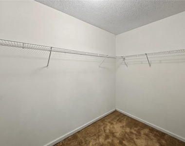 2416 Rambling Way - Photo Thumbnail 24