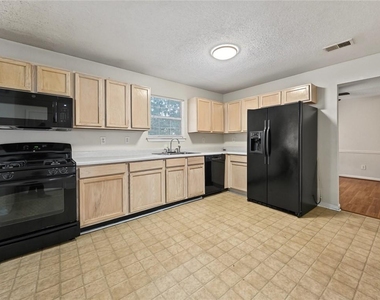 2416 Rambling Way - Photo Thumbnail 5
