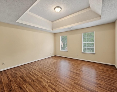 2416 Rambling Way - Photo Thumbnail 14