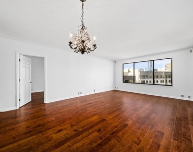 3481 Lakeside Drive Ne - Photo Thumbnail 7