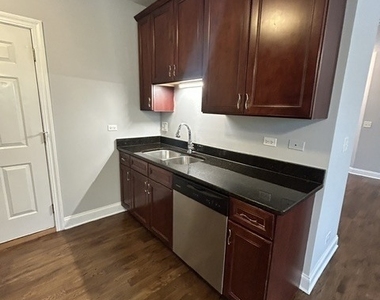 2906 N Kolmar Avenue - Photo Thumbnail 6