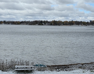 1114 N Oak Terrace - Photo Thumbnail 15