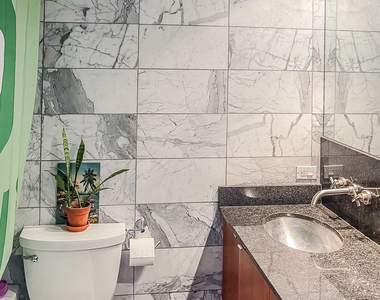 1339 N Dearborn Street - Photo Thumbnail 14