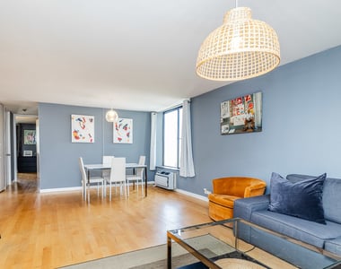 1339 N Dearborn Street - Photo Thumbnail 3