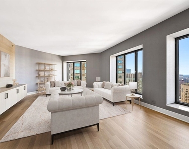 950 N Michigan Avenue - Photo Thumbnail 14