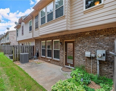 1673 Caswell Parkway - Photo Thumbnail 34
