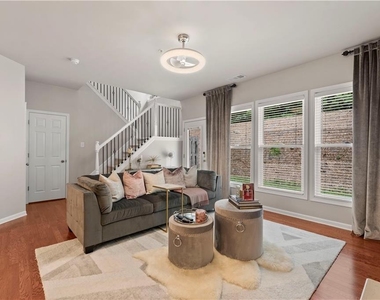 1673 Caswell Parkway - Photo Thumbnail 7