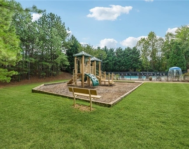 1673 Caswell Parkway - Photo Thumbnail 35