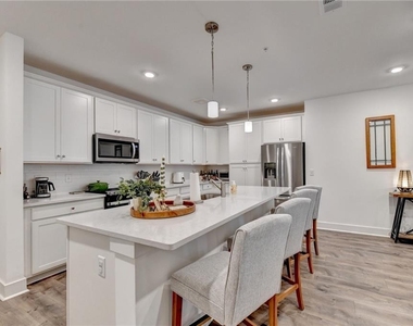 3342 Orwell Way - Photo Thumbnail 15
