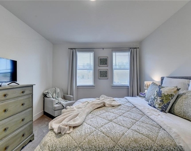 3342 Orwell Way - Photo Thumbnail 33