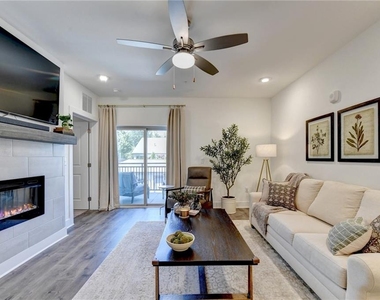 3342 Orwell Way - Photo Thumbnail 2