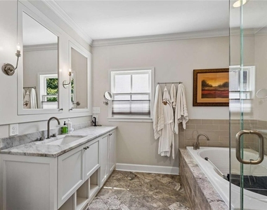 1691 Friar Tuck Road Ne - Photo Thumbnail 23