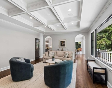 1691 Friar Tuck Road Ne - Photo Thumbnail 6