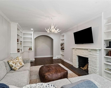 1691 Friar Tuck Road Ne - Photo Thumbnail 18