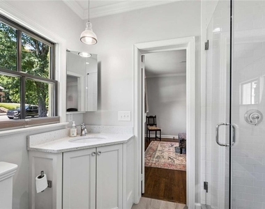 1691 Friar Tuck Road Ne - Photo Thumbnail 25