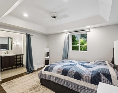 1691 Friar Tuck Road Ne - Photo Thumbnail 30