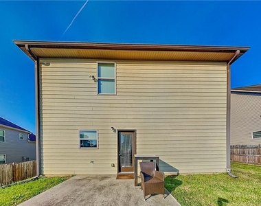 1324 Little Hampton Drive - Photo Thumbnail 20