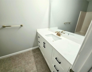 5542 Shawnee Trail - Photo Thumbnail 15