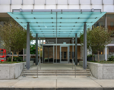 500 W Superior Street - Photo Thumbnail 1