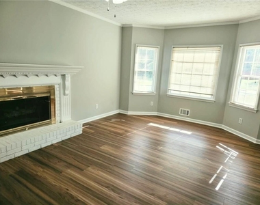 850 Springtime Drive - Photo Thumbnail 2