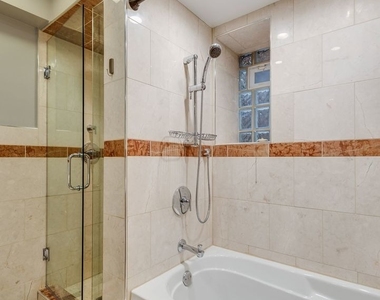 1437 N Washtenaw Avenue - Photo Thumbnail 14
