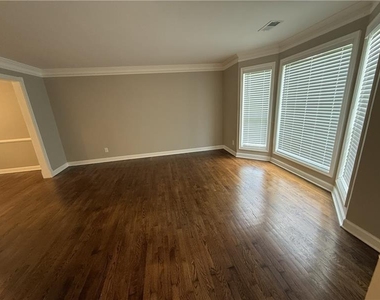 944 Crossing Rock Drive - Photo Thumbnail 4