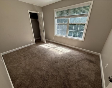 944 Crossing Rock Drive - Photo Thumbnail 14