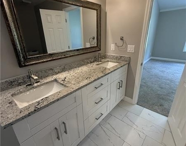 944 Crossing Rock Drive - Photo Thumbnail 24