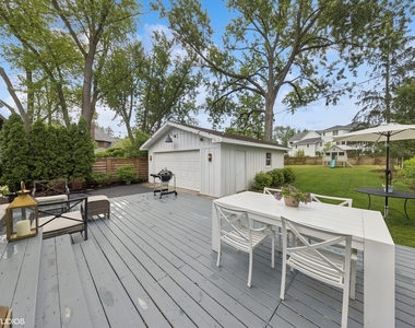 291 Oak Street - Photo Thumbnail 17