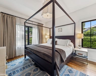 291 Oak Street - Photo Thumbnail 12