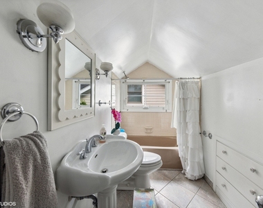 291 Oak Street - Photo Thumbnail 14