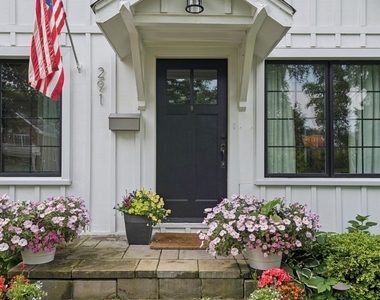 291 Oak Street - Photo Thumbnail 1
