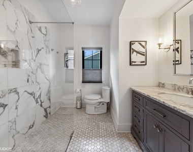 291 Oak Street - Photo Thumbnail 11