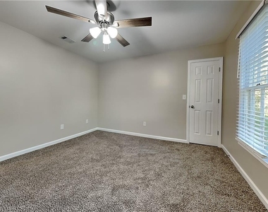 3480 Eastpines Way - Photo Thumbnail 14