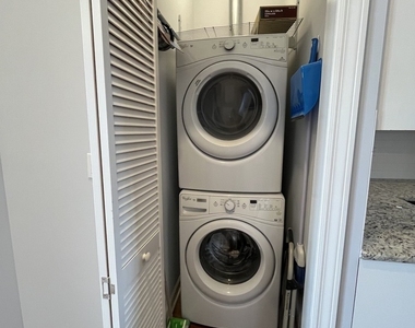 2840 W Addison Street - Photo Thumbnail 4