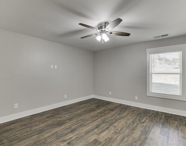 4615 S Lee Street - Photo Thumbnail 30