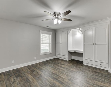 4615 S Lee Street - Photo Thumbnail 31