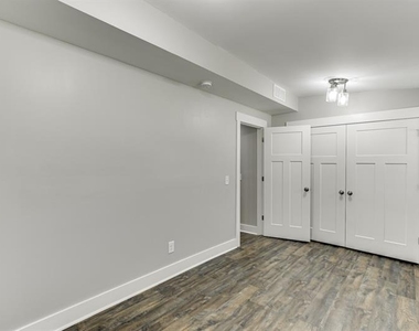 4615 S Lee Street - Photo Thumbnail 29