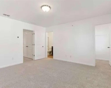 2106 Stillhaven Place - Photo Thumbnail 10