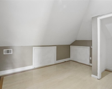 891 N Eugenia Place Nw - Photo Thumbnail 12