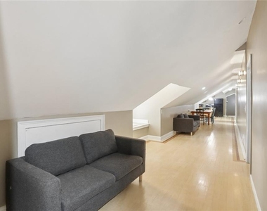 891 N Eugenia Place Nw - Photo Thumbnail 13