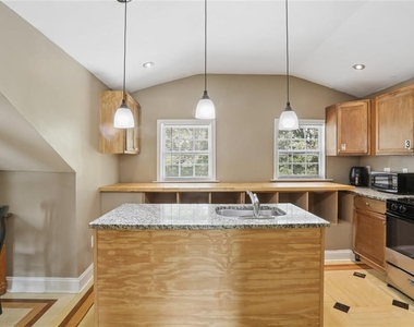 891 N Eugenia Place Nw - Photo Thumbnail 5