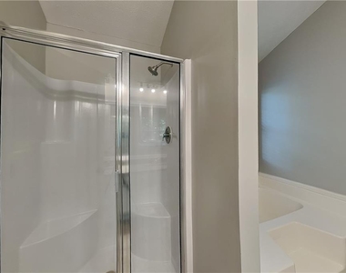 365 Telford Drive - Photo Thumbnail 11
