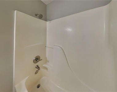 365 Telford Drive - Photo Thumbnail 15