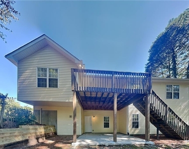 365 Telford Drive - Photo Thumbnail 16